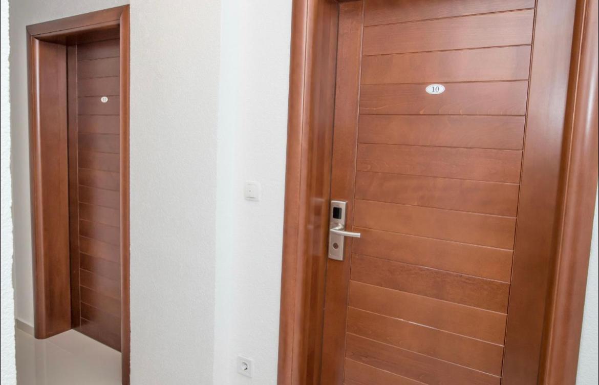 Apartmani Nela Сутоморе Екстериор снимка
