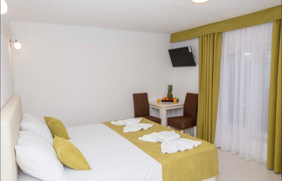 Apartmani Nela Сутоморе Екстериор снимка