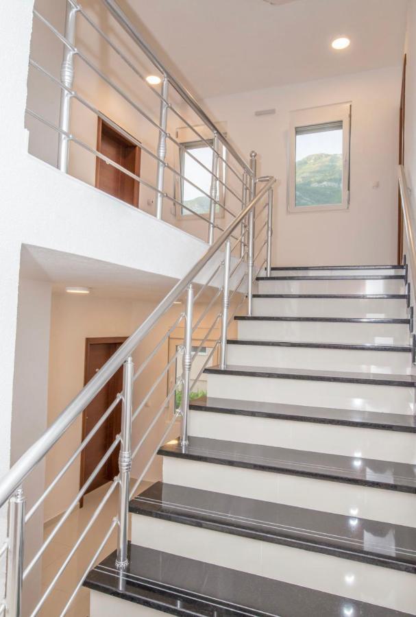 Apartmani Nela Сутоморе Екстериор снимка