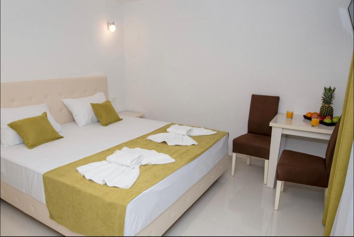 Apartmani Nela Сутоморе Екстериор снимка