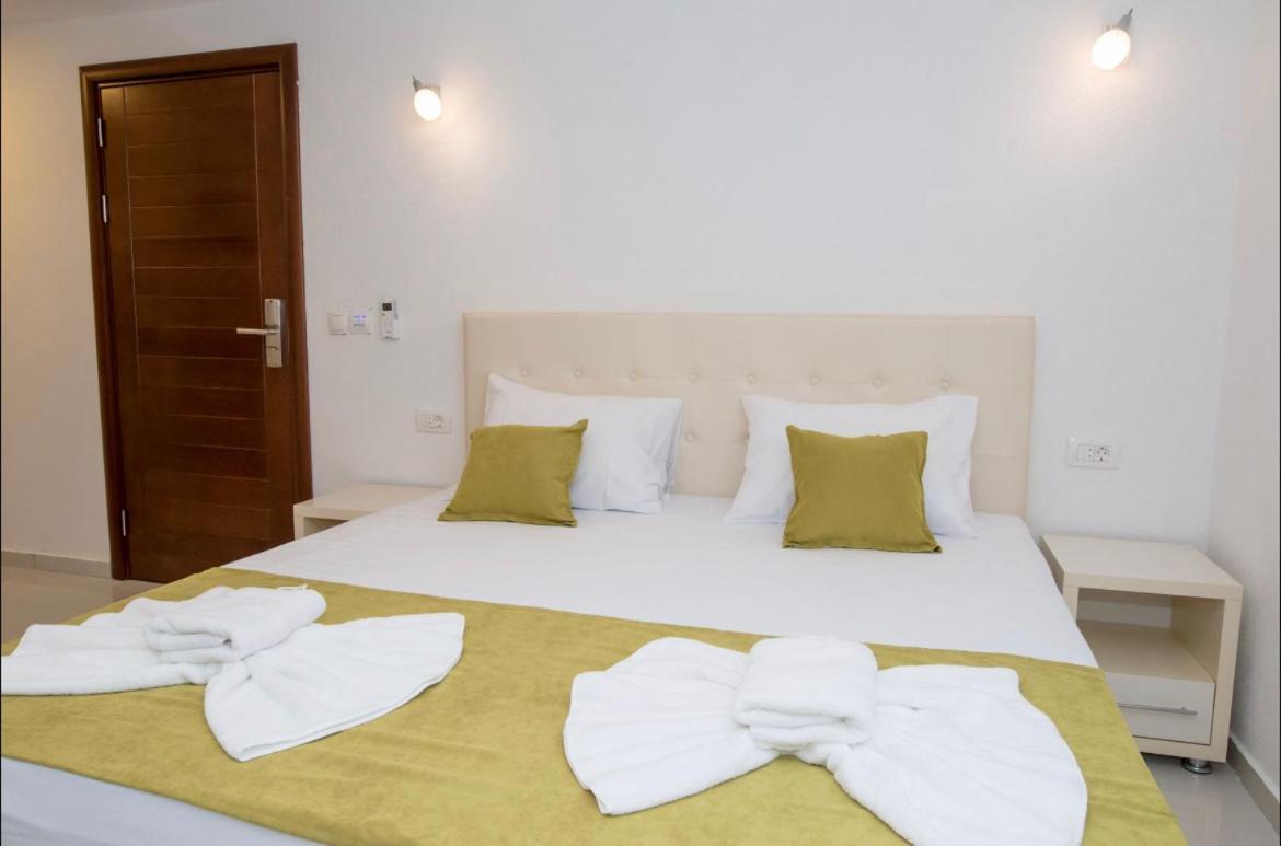 Apartmani Nela Сутоморе Екстериор снимка