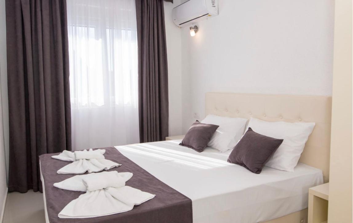 Apartmani Nela Сутоморе Екстериор снимка