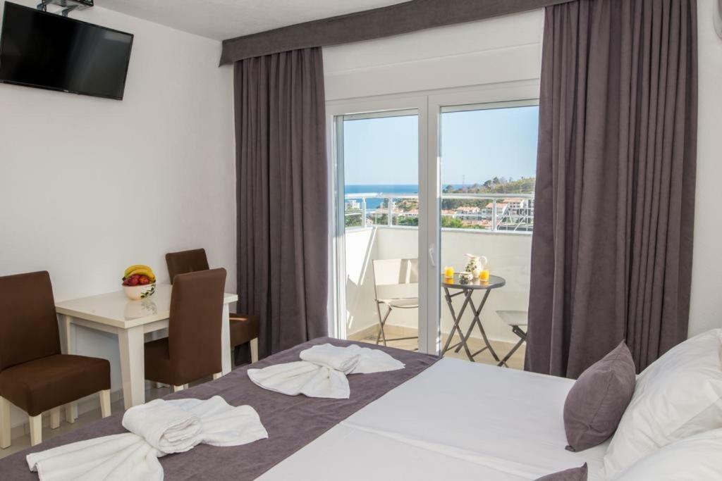Apartmani Nela Сутоморе Екстериор снимка